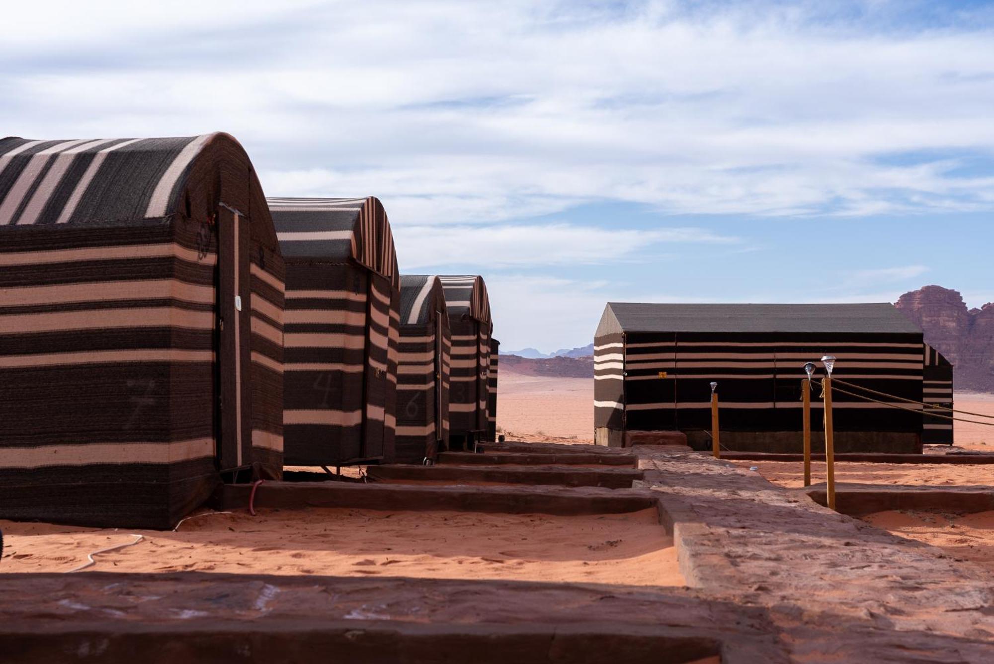 Hotel Oblivion Camp Wadi Rum Esterno foto