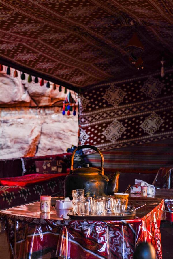 Hotel Oblivion Camp Wadi Rum Esterno foto
